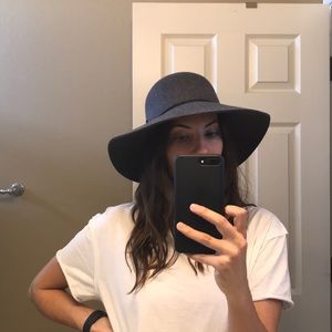 Charcoal Grey Wool & Leather Hat